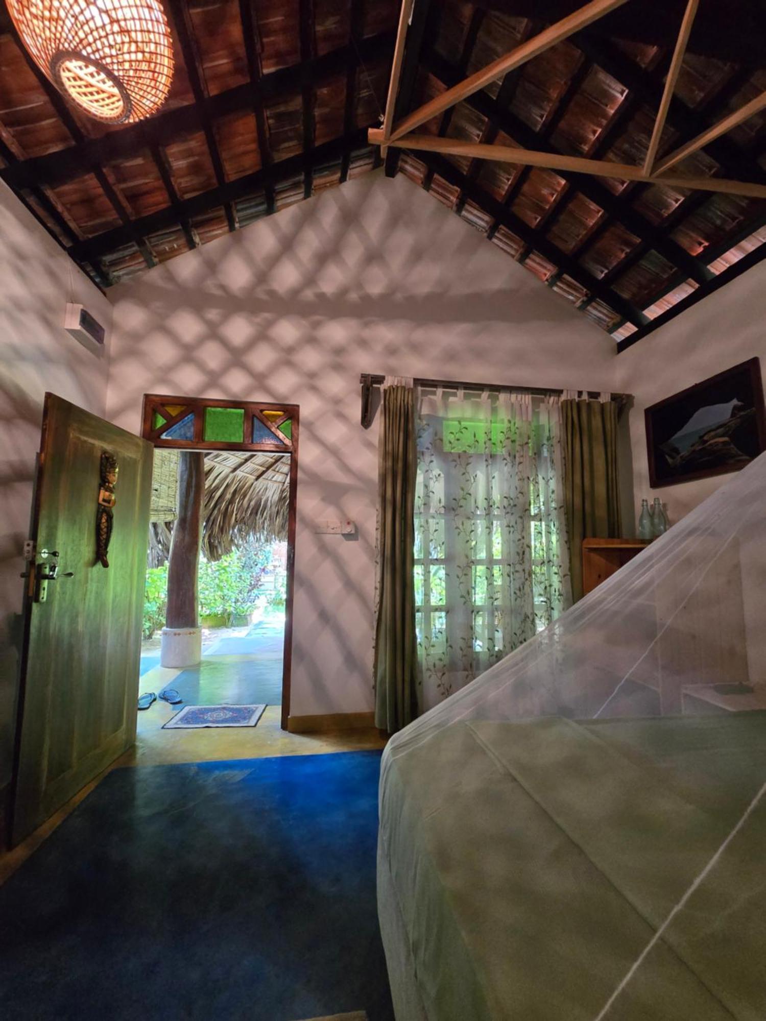 Surf N Sun - Arugam Bay Hotell Rom bilde